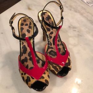 🔥 NWOT Gianni Bini leopard heels size 8 🔥